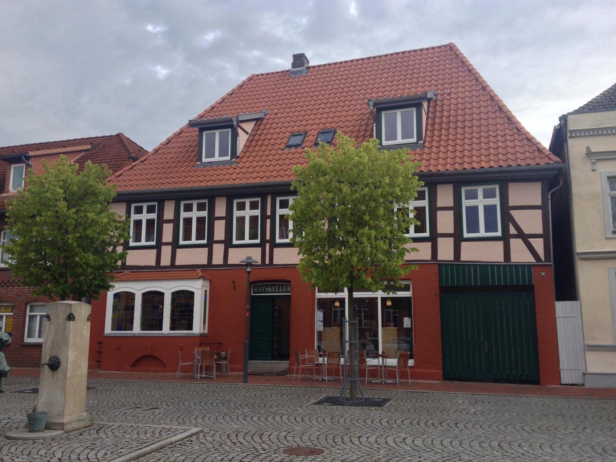Pension Ratskeller Hagenow ภายนอก รูปภาพ